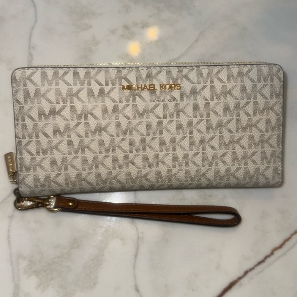 Michael Kors Large Continental Wallet Wristlet Vanilla/Brown